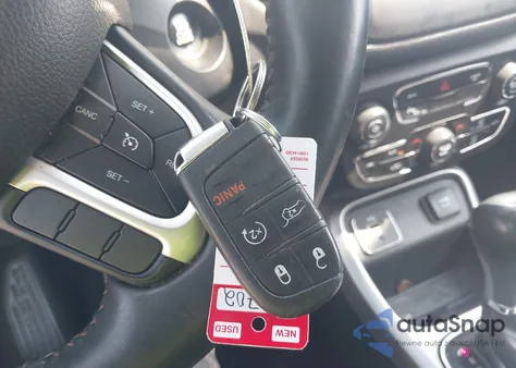 2018 Jeep Compass Latitude Fwd из США, поврежденный, VIN 3C4NJCBB8JT124475